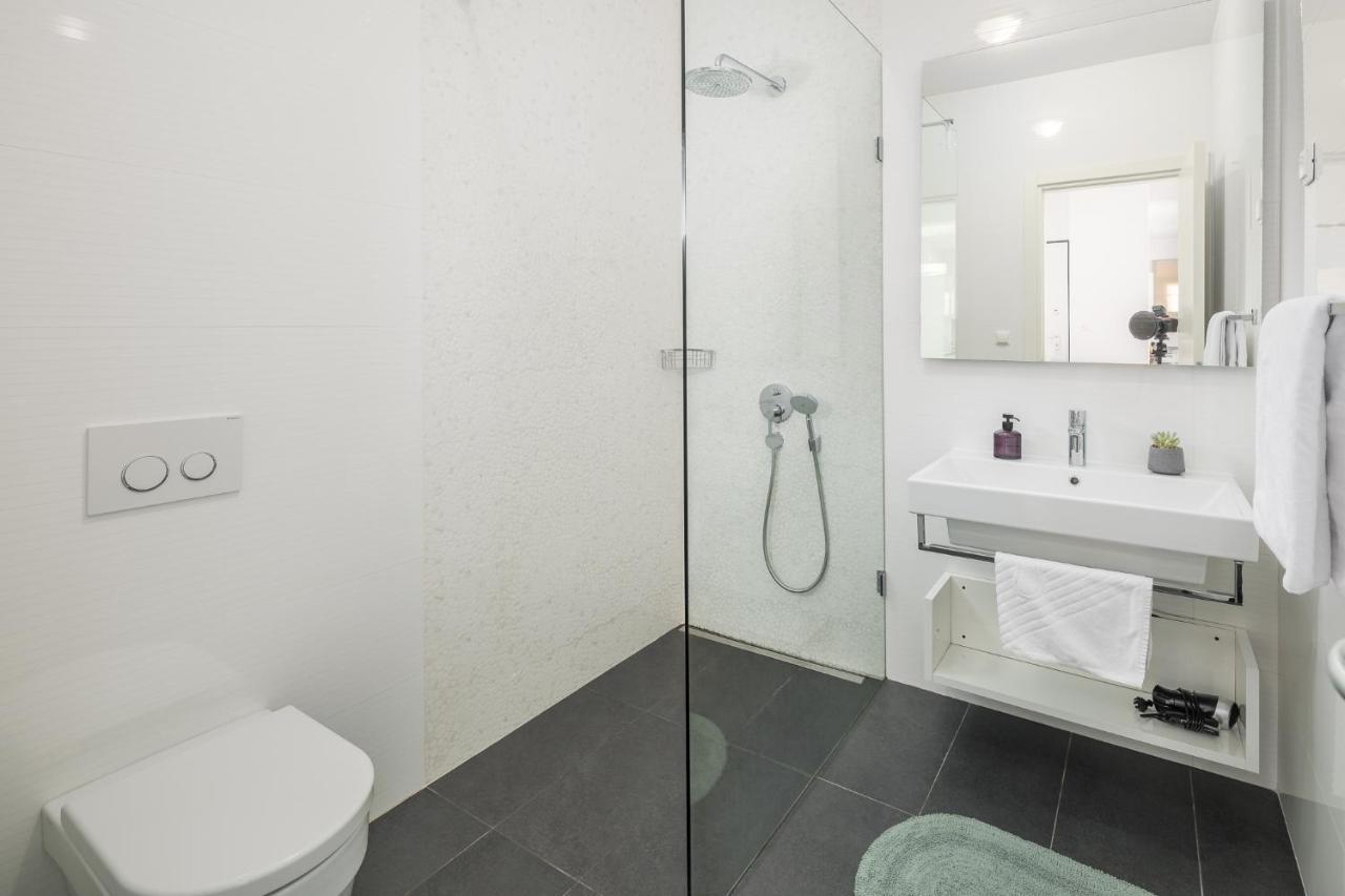 Maj Premium Residence