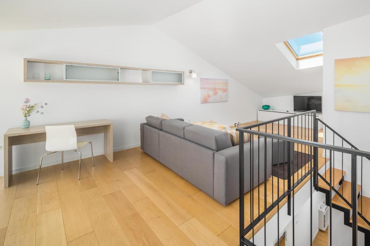 Maj Premium Residence